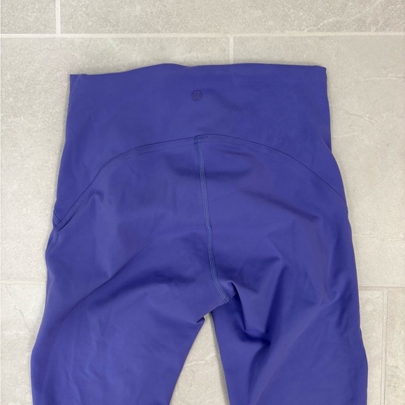 Lululemon InStill High-Rise 25’’ Tight in Charged Indigo Size 6 - Picture 5 of 12
